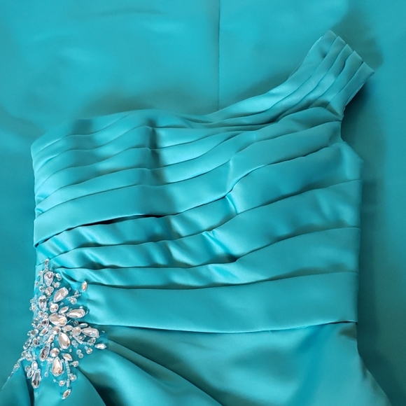 Mori Lee Bridesmaid Dress Style 657 - Picture 3 of 7